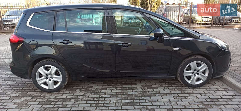 Мінівен Opel Zafira 2011 в Старокостянтинові