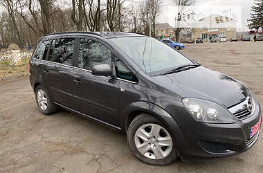Минивэн Opel Zafira 2012 в Новоархангельске