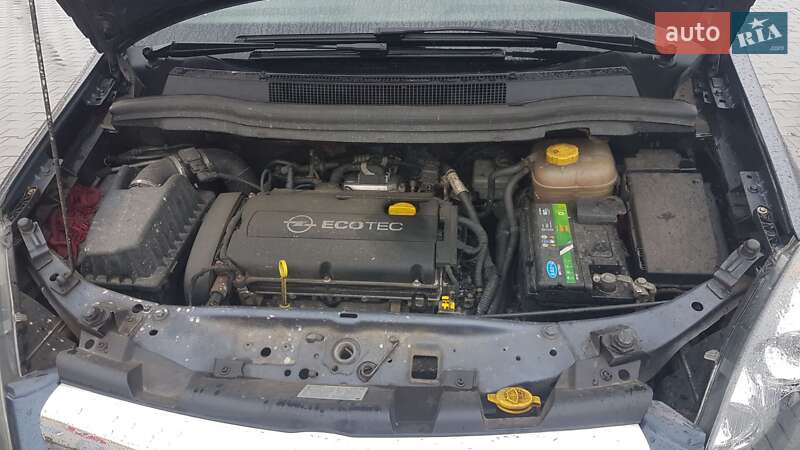 Минивэн Opel Zafira 2006 в Луцке фото 8 Минивэн Opel Zafira 2006 в Луцке
