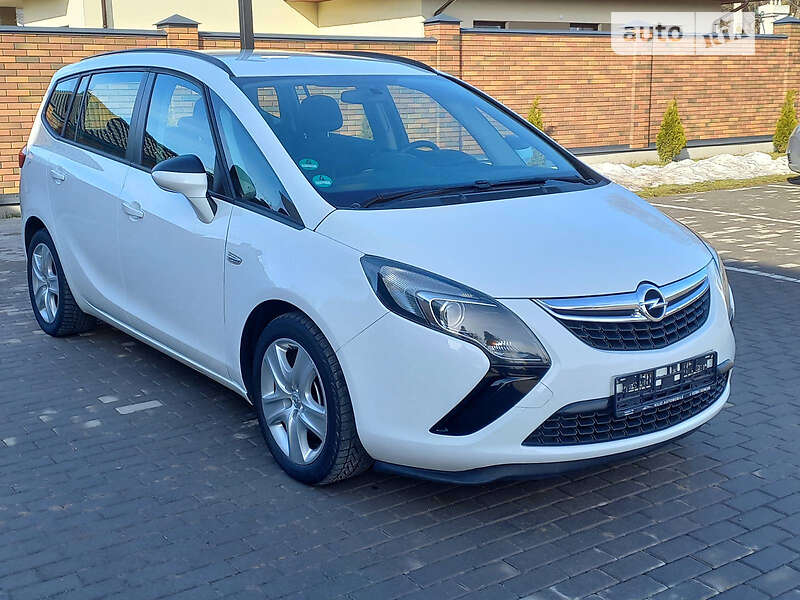 Мікровен Opel Zafira 2015 в 