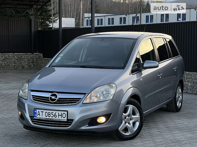 Минивэн Opel Zafira 2008 в Львове