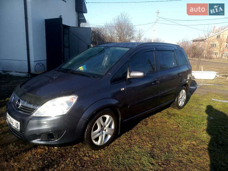 Мінівен Opel Zafira 2008 в Стрию
