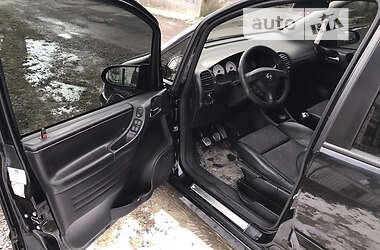 Минивэн Opel Zafira 2002 в 