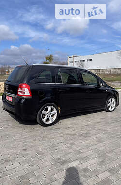 Минивэн Opel Zafira 2008 в 