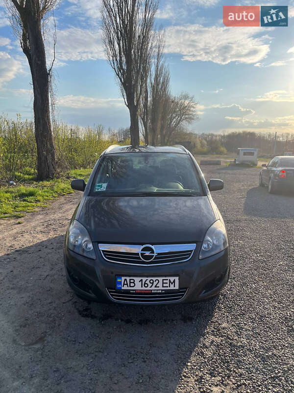 Мінівен Opel Zafira 2010 в Вінниці