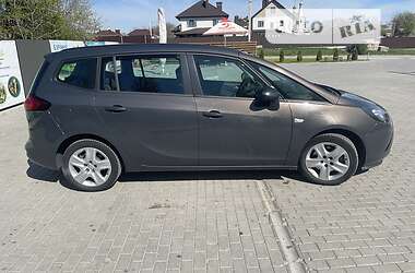 Минивэн Opel Zafira 2014 в Каменец-Подольском