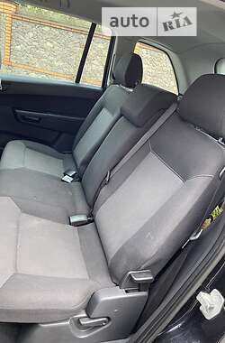 Минивэн Opel Zafira 2010 в 