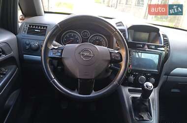 Мінівен Opel Zafira 2010 в Коломиї