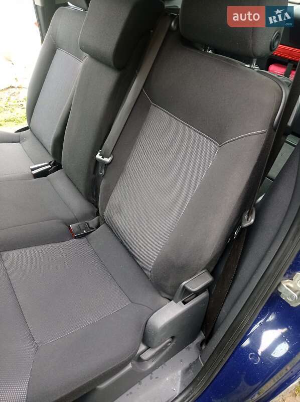 Мінівен Opel Zafira 2009 в Гощі