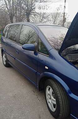 Минивэн Opel Zafira 2003 в Звенигородке