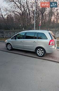 Минивэн Opel Zafira 2009 в Первомайске