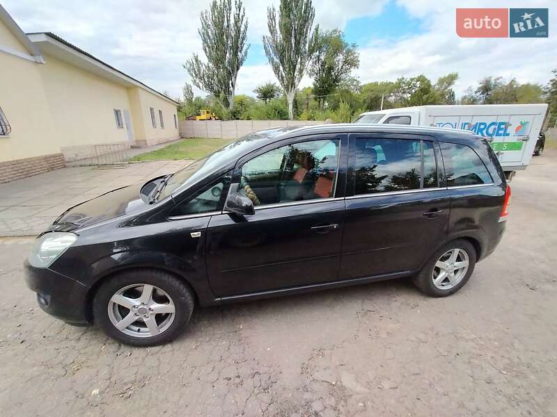 Мінівен Opel Zafira 2008 в Кривому Розі