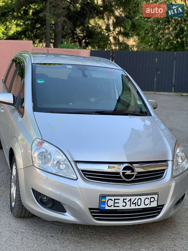 Минивэн Opel Zafira 2008 в Черновцах