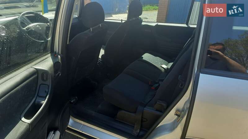 Минивэн Opel Zafira 2001 в Мукачево