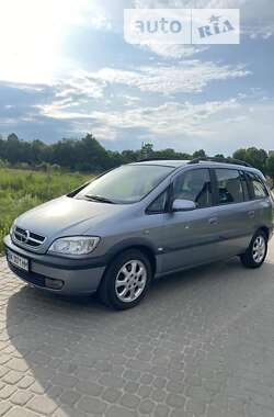 Мінівен Opel Zafira 2005 в Рівному