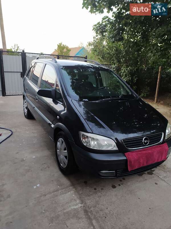 Минивэн Opel Zafira 2001 в Одессе
