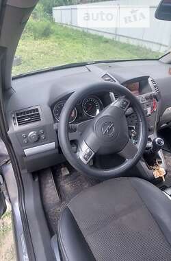 Минивэн Opel Zafira 2006 в 