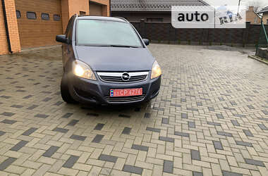Минивэн Opel Zafira 2011 в 