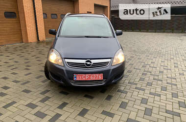 Минивэн Opel Zafira 2011 в 