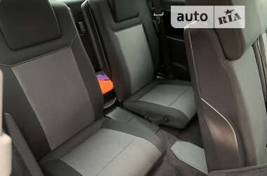 Минивэн Opel Zafira 2011 в 