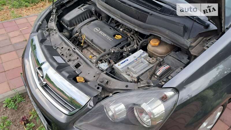 Минивэн Opel Zafira 2012 в Киеве фото 9 Минивэн Opel Zafira 2012 в Киеве