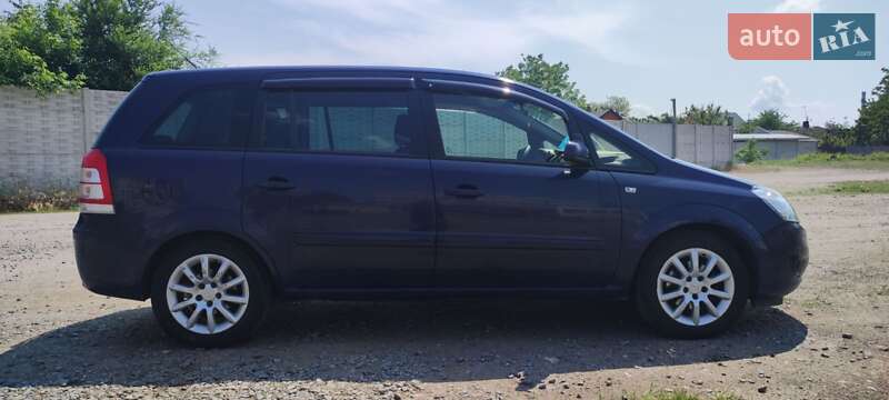Мінівен Opel Zafira 2008 в Харкові