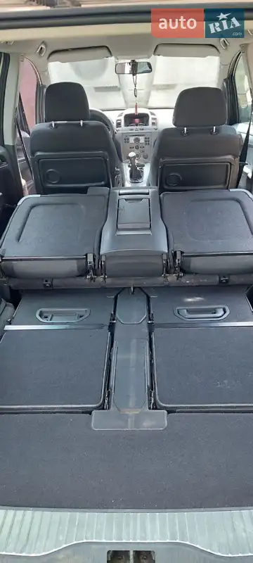 Минивэн Opel Zafira 2006 в 