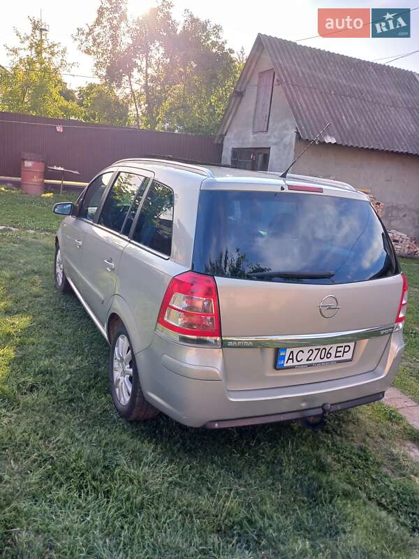 Мінівен Opel Zafira 2009 в Локачах