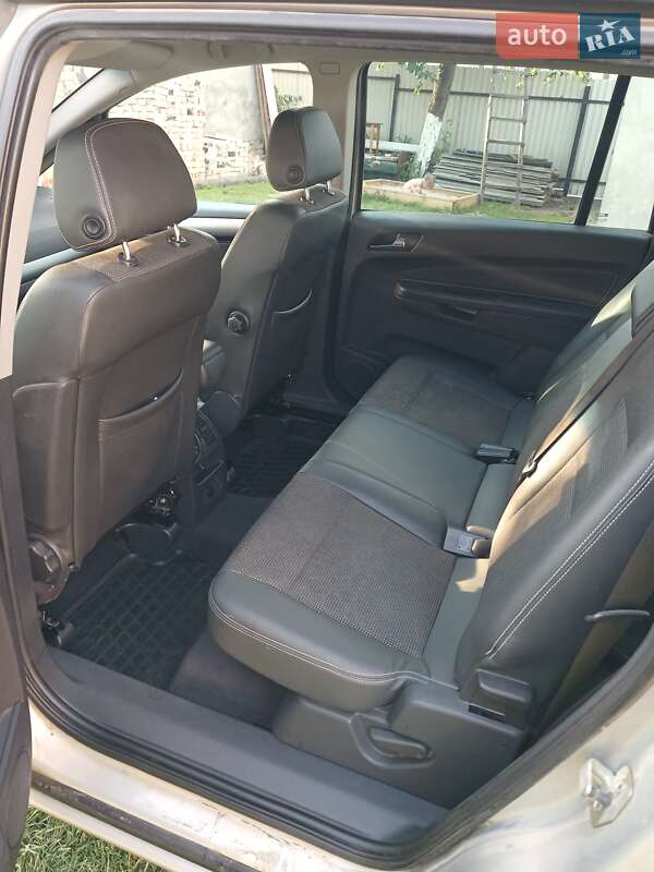 Мінівен Opel Zafira 2009 в Локачах