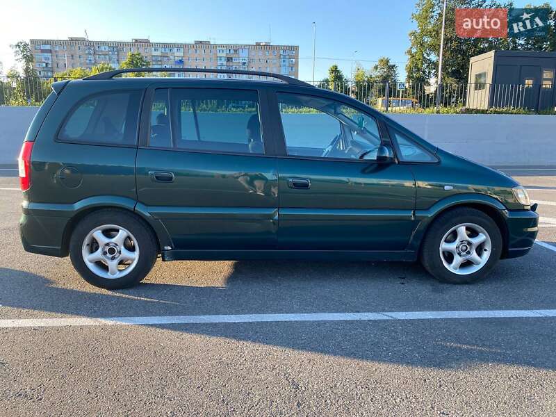 Мінівен Opel Zafira 2005 в Полтаві