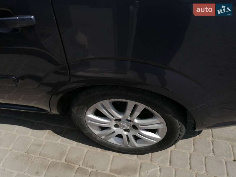 Минивэн Opel Zafira 2009 в Ивано-Франковске
