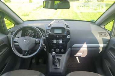 Минивэн Opel Zafira 2009 в Киеве