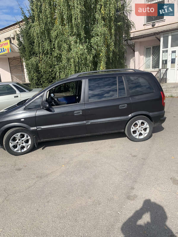 Минивэн Opel Zafira 2001 в Виннице