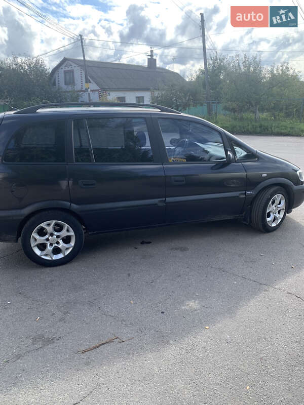 Минивэн Opel Zafira 2001 в Виннице