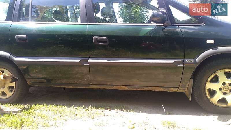 Минивэн Opel Zafira 1999 в Виннице