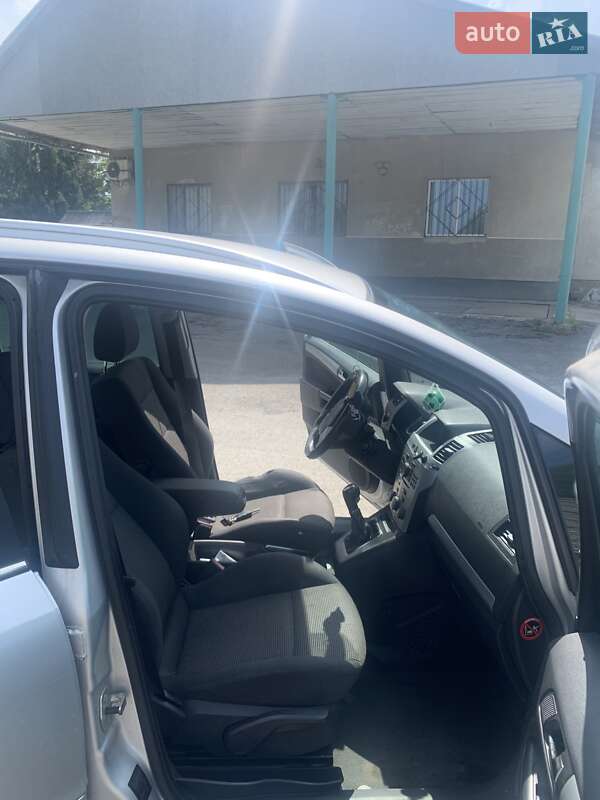 Минивэн Opel Zafira 2008 в Тлумаче