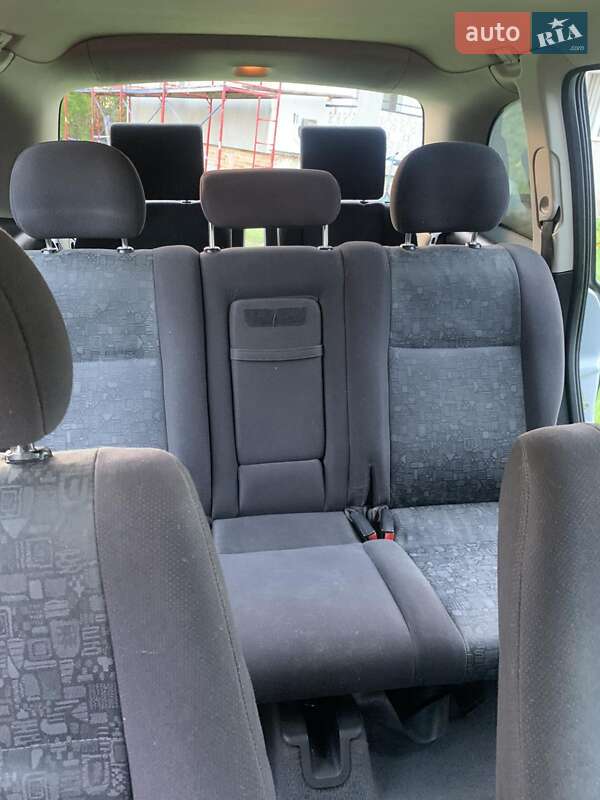 Мінівен Opel Zafira 2000 в Львові