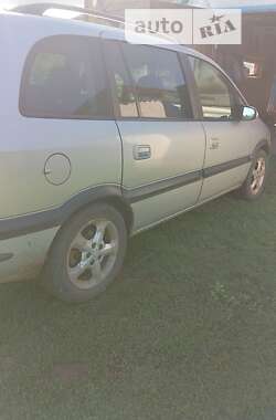 Мінівен Opel Zafira 2004 в Гуляйполе