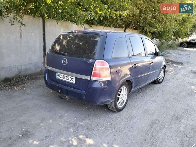 Минивэн Opel Zafira 2007 в Тернополе
