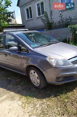 Минивэн Opel Zafira 2006 в Светловодске