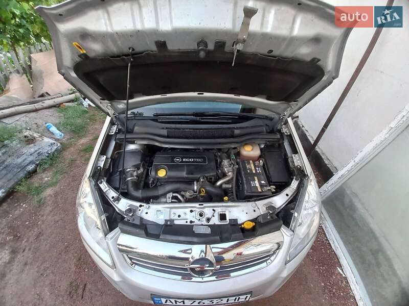 Мінівен Opel Zafira 2010 в Коростені