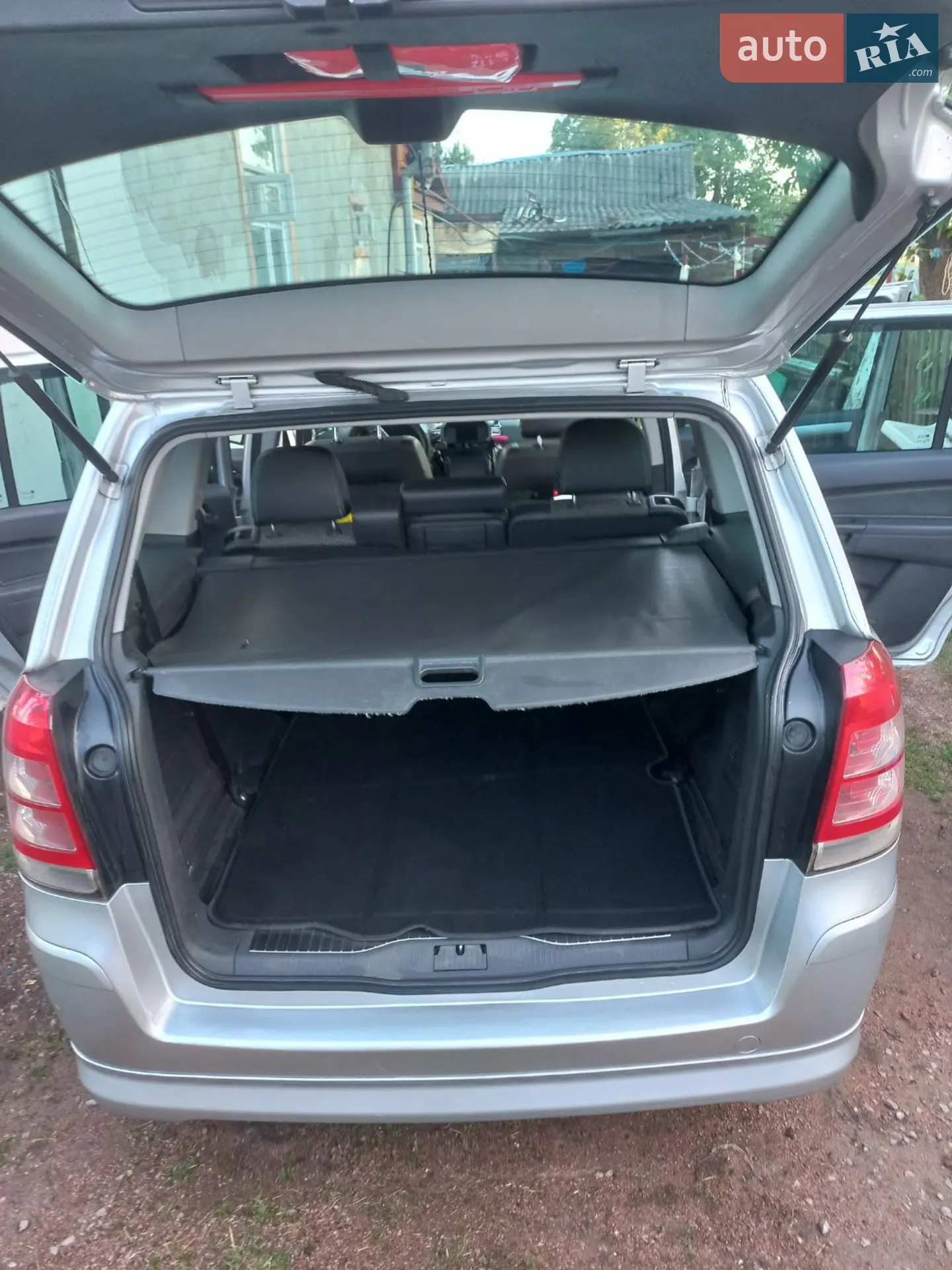 2010 Opel Zafira - мініатюра 11