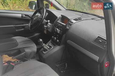 Минивэн Opel Zafira 2011 в 