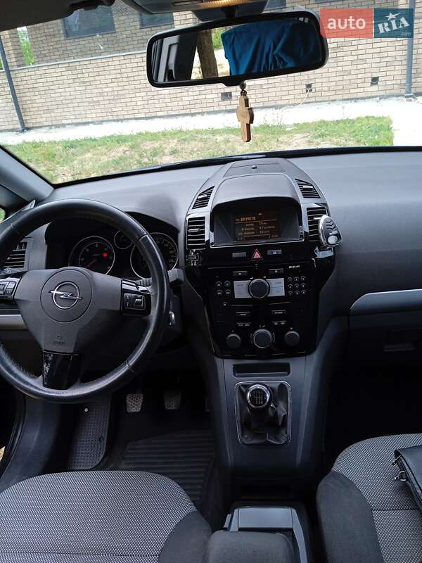 Минивэн Opel Zafira 2012 в Калуше фото 7 Минивэн Opel Zafira 2012 в Калуше