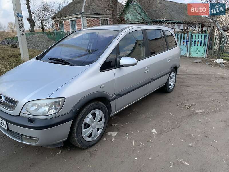 Opel Zafira 2004