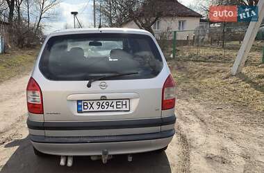 Минивэн Opel Zafira 2004 в 