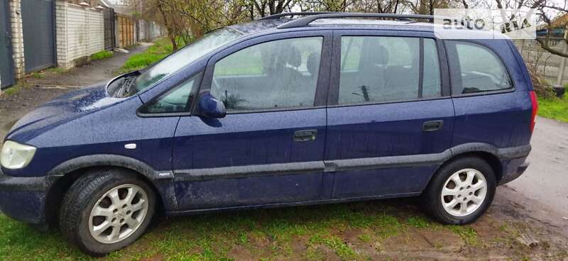 Минивэн Opel Zafira 2002 в Харькове