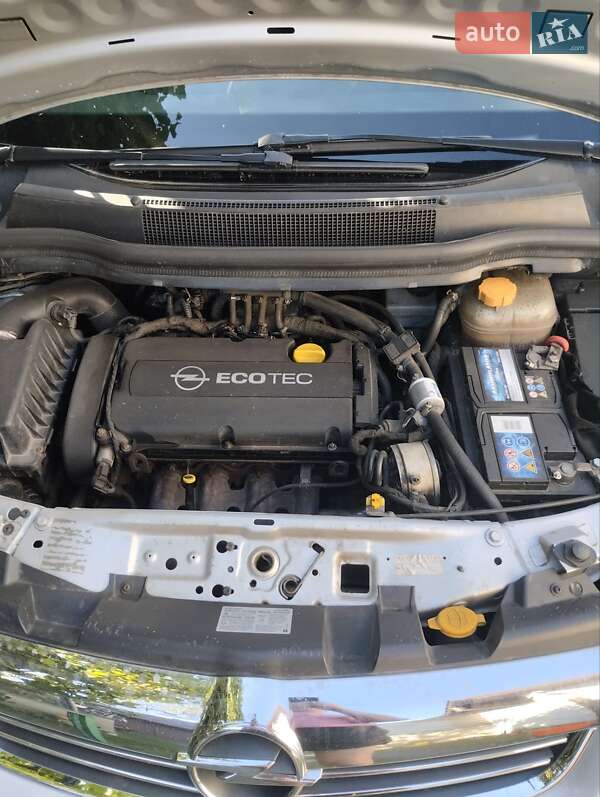 Минивэн Opel Zafira 2008 в Киверцах фото 3 Минивэн Opel Zafira 2008 в Киверцах