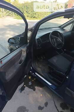 Минивэн Opel Zafira 2002 в 