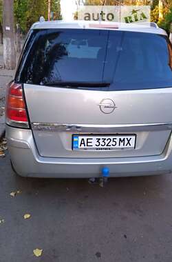 Минивэн Opel Zafira 2005 в Николаеве